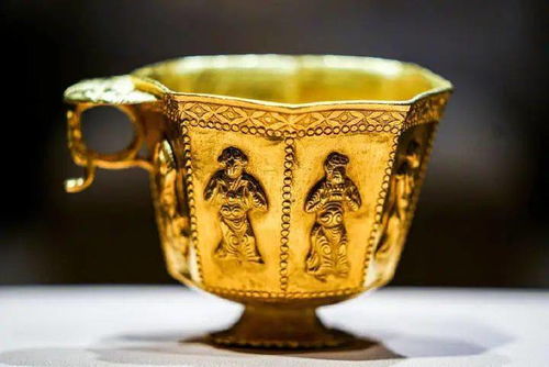 逛出来的事业 文物拍卖师的艺术与财富之旅